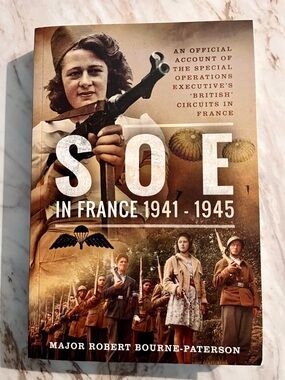 SOE In France 1941-1945 SC Book EXC